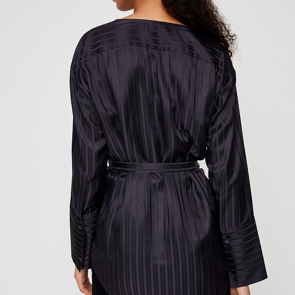 Aritzia- Zelie Shirt - Picture 2 of 5